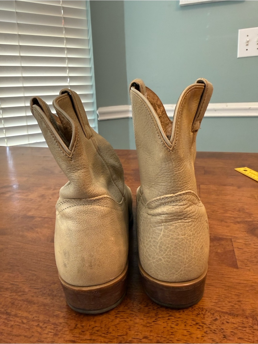 FRYE Billy Short Western Boots Womens Size 9 B Tan Beige Leather Cowboy Ankle - Picture 7 of 14